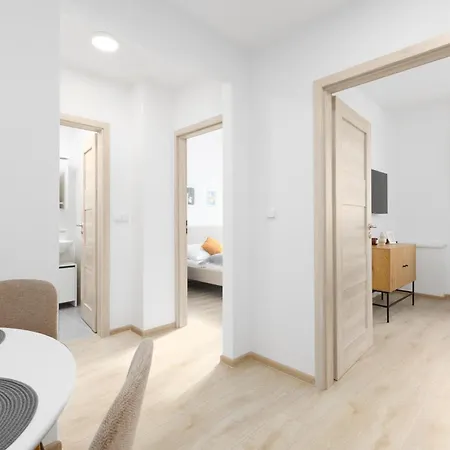 2 Bedroom With A Terrace Near The Metro * Praha
